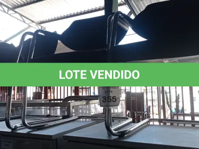 LOTE 355 - 03 CADEIRAS COM PÉS FIXOS. (NO ESTADO) ATENÇÃO! FAZER A VISITAÇÃO ANTES DE ARREMATAR, NÃO SABEMOS SE FUNCIONA, LEILÃO NÃO TEM GARANTIA E NEM DEVOLUÇÃO, SUJEITO A POSSÍVEIS AVARIAS VISÍVEIS/OCULTAS E/OU AUSÊNCIA DE COMPONENTES.