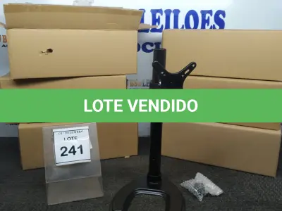 LOTE 241 - 01 CAIXA COM 06 SUPORTES PARA MONITORES MARCA DATEN. (NO ESTADO) ATENÇÃO! FAZER A VISITAÇÃO ANTES DE ARREMATAR, NÃO SABEMOS SE FUNCIONA, LEILÃO NÃO TEM GARANTIA E NEM DEVOLUÇÃO, SUJEITO A POSSÍVEIS AVARIAS VISÍVEIS/OCULTAS E/OU AUSÊNCIA DE COMPONENTES.
