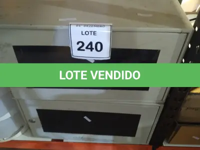 LOTE 240 - 02 MINIS RACKS DE REDE COM PORTA DE ACRÍLICO E FECHADURA. (NO ESTADO) ATENÇÃO! FAZER A VISITAÇÃO ANTES DE ARREMATAR, NÃO SABEMOS SE FUNCIONA, LEILÃO NÃO TEM GARANTIA E NEM DEVOLUÇÃO, SUJEITO A POSSÍVEIS AVARIAS VISÍVEIS/OCULTAS E/OU AUSÊNCIA DE COMPONENTES.