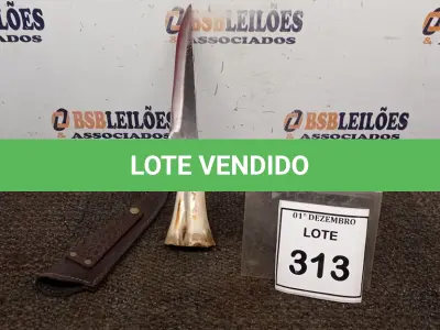 LOTE 313 - 01 FACA ARTESANAL COM CABO DE OSSO DE 39CM EM AÇO CARBONO. (NO ESTADO) ATENÇÃO! FAZER A VISITAÇÃO ANTES DE ARREMATAR, NÃO SABEMOS SE FUNCIONA, LEILÃO NÃO TEM GARANTIA E NEM DEVOLUÇÃO, SUJEITO A POSSÍVEIS AVARIAS VISÍVEIS/OCULTAS E/OU AUSÊNCIA DE COMPONENTES.