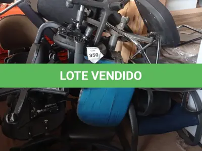 LOTE 350 - 01 LOTE COM VÁRIAS CADEIRAS DE ESCRITÓRIO PARA RETIRADA DE PEÇAS. (NO ESTADO) ATENÇÃO! FAZER A VISITAÇÃO ANTES DE ARREMATAR, NÃO SABEMOS SE FUNCIONA, LEILÃO NÃO TEM GARANTIA E NEM DEVOLUÇÃO, SUJEITO A POSSÍVEIS AVARIAS VISÍVEIS/OCULTAS E/OU AUSÊNCIA DE COMPONENTES.