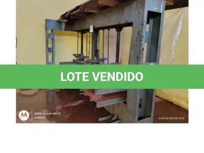 LOTE 136 - 01 PRENSA DE FERRO Nº 06, INDUSTRIAL, MARCA IMEC, 90 TON, MOD. 3000. (NO ESTADO DE CONSERVAÇÃO QUE SE ENCONTRA)