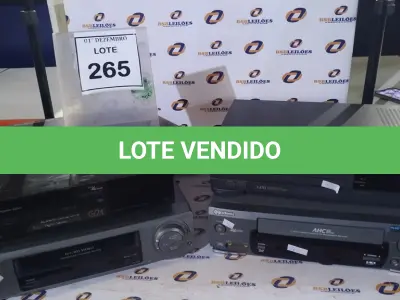 LOTE 265 - 02 APARELHOS DE FAX MARCA PANASONIC E 04 APARELHOS DE VIDO CASSETE. (NO ESTADO) ATENÇÃO! FAZER A VISITAÇÃO ANTES DE ARREMATAR, NÃO SABEMOS SE FUNCIONA, LEILÃO NÃO TEM GARANTIA E NEM DEVOLUÇÃO, SUJEITO A POSSÍVEIS AVARIAS VISÍVEIS/OCULTAS E/OU AUSÊNCIA DE COMPONENTES.