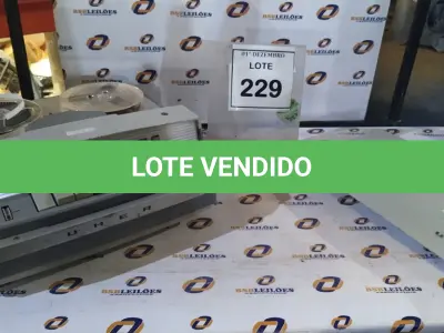 LOTE 229 - 01 GRAVADOR DE ROLO MARCA UNIVERSAL-LEHRGERAT. (NO ESTADO) ATENÇÃO! FAZER A VISITAÇÃO ANTES DE ARREMATAR, NÃO SABEMOS SE FUNCIONA, LEILÃO NÃO TEM GARANTIA E NEM DEVOLUÇÃO, SUJEITO A POSSÍVEIS AVARIAS VISÍVEIS/OCULTAS E/OU AUSÊNCIA DE COMPONENTES.