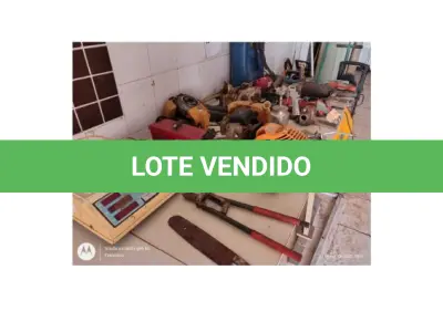 LOTE 116 - 30 ITENS DE FERRAMENTARIA E SERRALHERIA, COMO: 01 PUVERIZADOR 20 LITROS KALA; 01 LIXADEIRA INDL 8500 RPM, MARCA BOSH; 01 FURADEIRA DE IMPACTO TIPO INDUSTRIAL ½” 220 VOLTS. MARCA: BOCH; 01 SERRA TICO-TICO MODELO: ST 610 LASER 220V; 01 PLAINA ELÉTRICA PROFISSIONAL; 01 FURADEIRA ELÉTRICA INDUSTRIAL DE IMPACTO, CONCRETO, MARCA BOSCH; 02 FILTROS DE AR C/ 02 SAÍDA C/ ROSCA DE ¼ P/ PINTURA; 01 MOTO ESMERIL MONOFASICO 220 VOLTS MOTOR COM 50 HP MARCA FERRARI; 01 LIXADEIRA E ESMERILHADEIRA ELETRICA, MARCA –SKILL; 03 LAVADORAS DE ALTA PRESSÃO 220V, MONOFÁSICA, MARCA ELETROLUX E OUTRA; 01 MACACO HIDRAULICO MOD. JACARE, 2 TON, MARCA POTENTE; 02 MOTOSERRAS, MOTOR A GASOLINA E ÓLEO, MARCA STIHL E OUTRA; 03  PISTOLAS PARA PINTURA DE ALTA PRESSÃO, CANECA EM POLIETILENO, CAPACIDADE DE RESERVATÓRIO PARA 110ML, BICO EM AÇO; 01 REBITADORA MANUAL; 02 FURADEIRAS, SENDO 01 DE IMPACTO INDUSTRIAL E OUTRA FURADEIRA, MARTELETE PERFURADOR ROMPEDOR SDS-PLUS, MARCA INGCO; 02 ESMERILHADEIRAS, TIPO ANGULAR, MARCA: DWT EAD865N; 04 ROCADEIRAS TIPO COSTAL, M. A GAS MARCA – VULCAN – MODELO VR430h; 01 MÁQUINA DE SOLDA, PORTÁTIL, SOLDA EM ALUMÍNIO, FERRO E AÇO INOX, MARCA – FORTG E 01 BALANÇA DIGITAL ELETRÔNICA PARA BALCÃO, MARCA CEF. MODELO C15. (NO ESTADO DE CONSERVAÇÃO QUE SE ENCONTRAM)