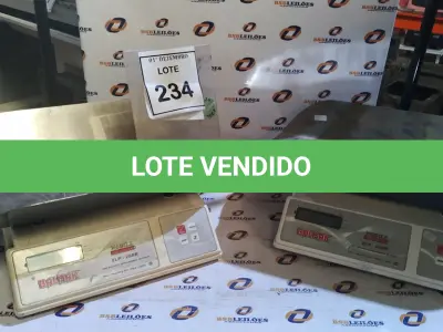 LOTE 234 - 02 BALANÇAS PEDIÁTRICAS. (NO ESTADO) ATENÇÃO! FAZER A VISITAÇÃO ANTES DE ARREMATAR, NÃO SABEMOS SE FUNCIONA, LEILÃO NÃO TEM GARANTIA E NEM DEVOLUÇÃO, SUJEITO A POSSÍVEIS AVARIAS VISÍVEIS/OCULTAS E/OU AUSÊNCIA DE COMPONENTES.