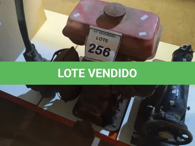LOTE 256 - 01 MOTOR ESTACIONÁRIO MARCA BRANCO MODELO 3.5CV,01 MÁQUINA DE COSTURA COM AVARIAS E 0 BOMBA D’AGUA. (NO ESTADO) ATENÇÃO! FAZER A VISITAÇÃO ANTES DE ARREMATAR, NÃO SABEMOS SE FUNCIONA, LEILÃO NÃO TEM GARANTIA E NEM DEVOLUÇÃO, SUJEITO A POSSÍVEIS AVARIAS VISÍVEIS/OCULTAS E/OU AUSÊNCIA DE COMPONENTES.