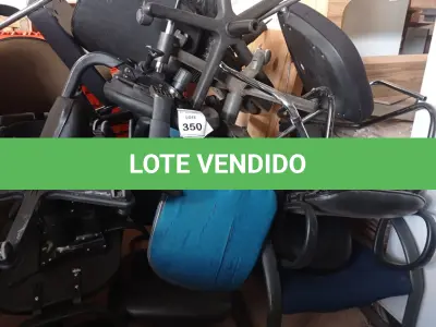 LOTE 350 - 01 LOTE COM VÁRIAS CADEIRAS DE ESCRITÓRIO PARA RETIRADA DE PEÇAS. (NO ESTADO) ATENÇÃO! FAZER A VISITAÇÃO ANTES DE ARREMATAR, NÃO SABEMOS SE FUNCIONA, LEILÃO NÃO TEM GARANTIA E NEM DEVOLUÇÃO, SUJEITO A POSSÍVEIS AVARIAS VISÍVEIS/OCULTAS E/OU AUSÊNCIA DE COMPONENTES.