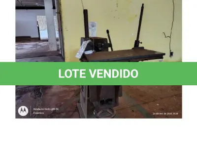 LOTE 137 - 01 FURADEIRA HORIZONTAL MARCA MAZUTTI. (NO ESTADO DE CONSERVAÇÃO QUE SE ENCONTRA)