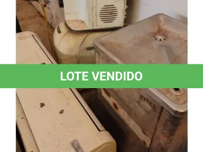 LOTE 082 - 15 ITENS, CONTENDO 02 BEBEDOUROS DE ÁGUA GELADA (ESMALTEC), CAPACIDADE 2L, 220V; 01 FILTRO/BEBEDOURO TORRE INOX IBBL, 01 PURIFICADOR DE ÁGUA TIPO DOMÉSTICO, COM DUAS SAÍDAS DE ÁGUA (GELADA/NATURAL) COM SUPORTE PARA FIXAÇÃO EM PAREDE, 220V; 09 APARELHOS DE AR-CONDICIONADO MARCA ELETROLUX, 9.000 E 12.000 BTU/H, TIPO: SPLIT E 02 FRAGMENTADORAS DE PAPEL - TIPO AUTOMATICA, EM METAL, CAPAC. DE FRAG. MINIMO 5 FOLHAS, MOTOR 220 VENTR. LARG. 220MM, LIXEIRA CAP. 11 LITROS – EVISYS. ( NO ESTADO DE CONSERVAÇÃO QUE SE ENCONTRAM); 