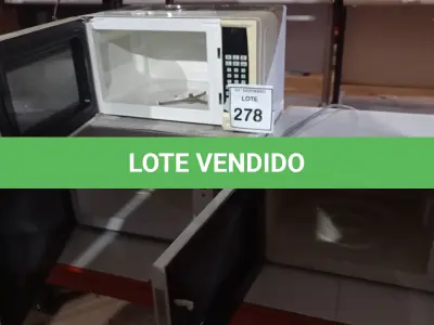 LOTE 278 - 03 MICRO-ONDAS DE MARCAS E MODELOS DIVERSOS. (NO ESTADO) ATENÇÃO! FAZER A VISITAÇÃO ANTES DE ARREMATAR, NÃO SABEMOS SE FUNCIONA, LEILÃO NÃO TEM GARANTIA E NEM DEVOLUÇÃO, SUJEITO A POSSÍVEIS AVARIAS VISÍVEIS/OCULTAS E/OU AUSÊNCIA DE COMPONENTES.