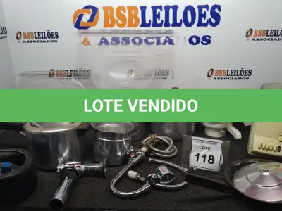 LOTE 118 - 01 CAIXA TÉRMICA, VÁRIAS PANELAS E UTENSÍLIOS DE COZINHA DIVERSOS. (NO ESTADO) ATENÇÃO! FAZER A VISITAÇÃO ANTES DE ARREMATAR, NÃO SABEMOS SE FUNCIONA, LEILÃO NÃO TEM GARANTIA E NEM DEVOLUÇÃO, SUJEITO A POSSÍVEIS AVARIAS VISÍVEIS/OCULTAS E/OU AUSÊNCIA DE COMPONENTES.