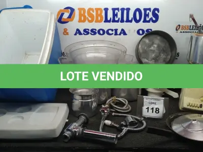 LOTE 118 - 01 CAIXA TÉRMICA, VÁRIAS PANELAS E UTENSÍLIOS DE COZINHA DIVERSOS. (NO ESTADO) ATENÇÃO! FAZER A VISITAÇÃO ANTES DE ARREMATAR, NÃO SABEMOS SE FUNCIONA, LEILÃO NÃO TEM GARANTIA E NEM DEVOLUÇÃO, SUJEITO A POSSÍVEIS AVARIAS VISÍVEIS/OCULTAS E/OU AUSÊNCIA DE COMPONENTES.