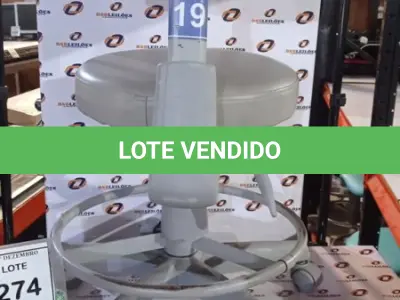 LOTE 274 - 01 CADEIRA MOCHO GIRATÓRIA. (NO ESTADO) ATENÇÃO! FAZER A VISITAÇÃO ANTES DE ARREMATAR, NÃO SABEMOS SE FUNCIONA, LEILÃO NÃO TEM GARANTIA E NEM DEVOLUÇÃO, SUJEITO A POSSÍVEIS AVARIAS VISÍVEIS/OCULTAS E/OU AUSÊNCIA DE COMPONENTES.