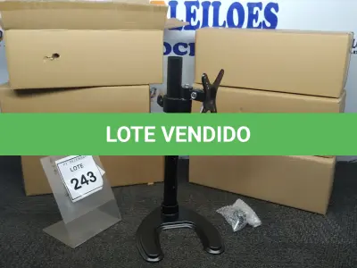 LOTE 243 - 01 CAIXA COM 06 SUPORTES PARA MONITORES MARCA DATEN. (NO ESTADO) ATENÇÃO! FAZER A VISITAÇÃO ANTES DE ARREMATAR, NÃO SABEMOS SE FUNCIONA, LEILÃO NÃO TEM GARANTIA E NEM DEVOLUÇÃO, SUJEITO A POSSÍVEIS AVARIAS VISÍVEIS/OCULTAS E/OU AUSÊNCIA DE COMPONENTES.