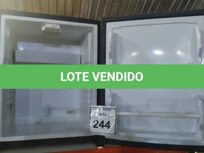 LOTE 244 - 01 FRIGOBAR 220V. (NO ESTADO) ATENÇÃO! FAZER A VISITAÇÃO ANTES DE ARREMATAR, NÃO SABEMOS SE FUNCIONA, LEILÃO NÃO TEM GARANTIA E NEM DEVOLUÇÃO, SUJEITO A POSSÍVEIS AVARIAS VISÍVEIS/OCULTAS E/OU AUSÊNCIA DE COMPONENTES.