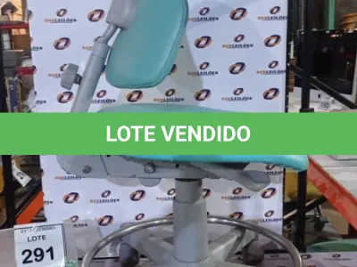 LOTE 291 - 01 CADEIRA MOCHO GIRATÓRIA. (NO ESTADO) ATENÇÃO! FAZER A VISITAÇÃO ANTES DE ARREMATAR, NÃO SABEMOS SE FUNCIONA, LEILÃO NÃO TEM GARANTIA E NEM DEVOLUÇÃO, SUJEITO A POSSÍVEIS AVARIAS VISÍVEIS/OCULTAS E/OU AUSÊNCIA DE COMPONENTES.