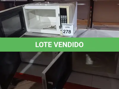 LOTE 278 - 03 MICRO-ONDAS DE MARCAS E MODELOS DIVERSOS. (NO ESTADO) ATENÇÃO! FAZER A VISITAÇÃO ANTES DE ARREMATAR, NÃO SABEMOS SE FUNCIONA, LEILÃO NÃO TEM GARANTIA E NEM DEVOLUÇÃO, SUJEITO A POSSÍVEIS AVARIAS VISÍVEIS/OCULTAS E/OU AUSÊNCIA DE COMPONENTES.