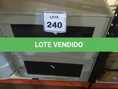 LOTE 240 - 02 MINIS RACKS DE REDE COM PORTA DE ACRÍLICO E FECHADURA. (NO ESTADO) ATENÇÃO! FAZER A VISITAÇÃO ANTES DE ARREMATAR, NÃO SABEMOS SE FUNCIONA, LEILÃO NÃO TEM GARANTIA E NEM DEVOLUÇÃO, SUJEITO A POSSÍVEIS AVARIAS VISÍVEIS/OCULTAS E/OU AUSÊNCIA DE COMPONENTES.