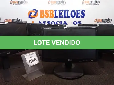 LOTE 088 - 04 MONITORES MARCA LG. (NO ESTADO) ATENÇÃO! FAZER A VISITAÇÃO ANTES DE ARREMATAR, NÃO SABEMOS SE FUNCIONA, LEILÃO NÃO TEM GARANTIA E NEM DEVOLUÇÃO, SUJEITO A POSSÍVEIS AVARIAS VISÍVEIS/OCULTAS E/OU AUSÊNCIA DE COMPONENTES.
