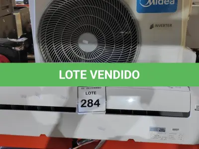 LOTE 284 - 01 AR-CONDICIONADO MARCA MIDEA 12000 BTU/H. (NO ESTADO) ATENÇÃO! FAZER A VISITAÇÃO ANTES DE ARREMATAR, NÃO SABEMOS SE FUNCIONA, LEILÃO NÃO TEM GARANTIA E NEM DEVOLUÇÃO, SUJEITO A POSSÍVEIS AVARIAS VISÍVEIS/OCULTAS E/OU AUSÊNCIA DE COMPONENTES.