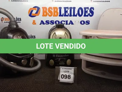 LOTE 098 - 02 ASPIRADORES DE PÓ E 02 CADEIRINHAS DE REFEIÇÃO PARA CRIANÇA. (NO ESTADO) ATENÇÃO! FAZER A VISITAÇÃO ANTES DE ARREMATAR, NÃO SABEMOS SE FUNCIONA, LEILÃO NÃO TEM GARANTIA E NEM DEVOLUÇÃO, SUJEITO A POSSÍVEIS AVARIAS VISÍVEIS/OCULTAS E/OU AUSÊNCIA DE COMPONENTES.