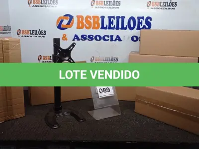 LOTE 089 - 01 CAIXA COM 06 SUPORTES PARA MONITORES MARCA DATEN. (NO ESTADO) ATENÇÃO! FAZER A VISITAÇÃO ANTES DE ARREMATAR, NÃO SABEMOS SE FUNCIONA, LEILÃO NÃO TEM GARANTIA E NEM DEVOLUÇÃO, SUJEITO A POSSÍVEIS AVARIAS VISÍVEIS/OCULTAS E/OU AUSÊNCIA DE COMPONENTES.