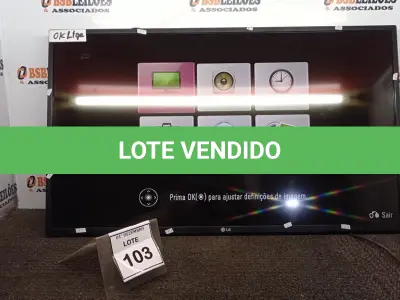 LOTE 103 - 01 TV LCD 42’’ MACA LG. (NO ESTADO) ATENÇÃO! FAZER A VISITAÇÃO ANTES DE ARREMATAR, NÃO SABEMOS SE FUNCIONA, LEILÃO NÃO TEM GARANTIA E NEM DEVOLUÇÃO, SUJEITO A POSSÍVEIS AVARIAS VISÍVEIS/OCULTAS E/OU AUSÊNCIA DE COMPONENTES.