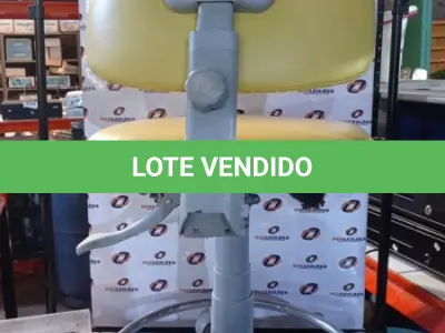 LOTE 379 - 01 CADEIRA MOCHO GIRATÓRIA. (NO ESTADO) ATENÇÃO! FAZER A VISITAÇÃO ANTES DE ARREMATAR, NÃO SABEMOS SE FUNCIONA, LEILÃO NÃO TEM GARANTIA E NEM DEVOLUÇÃO, SUJEITO A POSSÍVEIS AVARIAS VISÍVEIS/OCULTAS E/OU AUSÊNCIA DE COMPONENTES.
