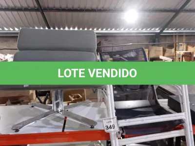 LOTE 349 - 01 POLTRONA E 02 CADEIRAS COM AVARIAS. (NO ESTADO) ATENÇÃO! FAZER A VISITAÇÃO ANTES DE ARREMATAR, NÃO SABEMOS SE FUNCIONA, LEILÃO NÃO TEM GARANTIA E NEM DEVOLUÇÃO, SUJEITO A POSSÍVEIS AVARIAS VISÍVEIS/OCULTAS E/OU AUSÊNCIA DE COMPONENTES.