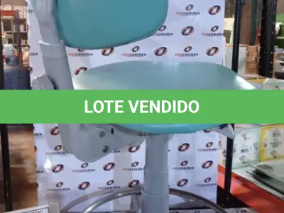 LOTE 372 - 01 CADEIRA MOCHO GIRATÓRIA. (NO ESTADO) ATENÇÃO! FAZER A VISITAÇÃO ANTES DE ARREMATAR, NÃO SABEMOS SE FUNCIONA, LEILÃO NÃO TEM GARANTIA E NEM DEVOLUÇÃO, SUJEITO A POSSÍVEIS AVARIAS VISÍVEIS/OCULTAS E/OU AUSÊNCIA DE COMPONENTES.