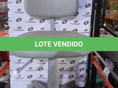 LOTE 357 - 01 CADEIRA MOCHO GIRATÓRIA. (NO ESTADO) ATENÇÃO! FAZER A VISITAÇÃO ANTES DE ARREMATAR, NÃO SABEMOS SE FUNCIONA, LEILÃO NÃO TEM GARANTIA E NEM DEVOLUÇÃO, SUJEITO A POSSÍVEIS AVARIAS VISÍVEIS/OCULTAS E/OU AUSÊNCIA DE COMPONENTES.