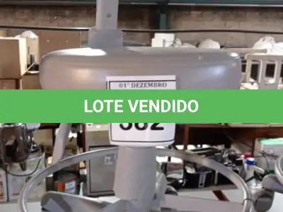 LOTE 382 - 01 CADEIRA MOCHO GIRATÓRIA. (NO ESTADO) ATENÇÃO! FAZER A VISITAÇÃO ANTES DE ARREMATAR, NÃO SABEMOS SE FUNCIONA, LEILÃO NÃO TEM GARANTIA E NEM DEVOLUÇÃO, SUJEITO A POSSÍVEIS AVARIAS VISÍVEIS/OCULTAS E/OU AUSÊNCIA DE COMPONENTES.
