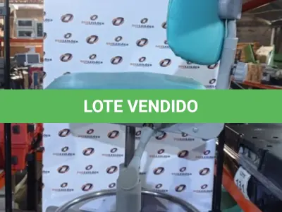 LOTE 351 - 01 CADEIRA MOCHO GIRATÓRIA. (NO ESTADO) ATENÇÃO! FAZER A VISITAÇÃO ANTES DE ARREMATAR, NÃO SABEMOS SE FUNCIONA, LEILÃO NÃO TEM GARANTIA E NEM DEVOLUÇÃO, SUJEITO A POSSÍVEIS AVARIAS VISÍVEIS/OCULTAS E/OU AUSÊNCIA DE COMPONENTES.