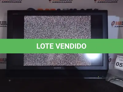 LOTE 053 - 03 TVS LCD DE MARCAS E TAMANHOS DIVERSOS. (NO ESTADO) ATENÇÃO! FAZER A VISITAÇÃO ANTES DE ARREMATAR, NÃO SABEMOS SE FUNCIONA, LEILÃO NÃO TEM GARANTIA E NEM DEVOLUÇÃO, SUJEITO A POSSÍVEIS AVARIAS VISÍVEIS/OCULTAS E/OU AUSÊNCIA DE COMPONENTES.