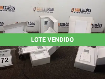 LOTE 172 - 05 CONTROLES DE AR-CONDICIONADO MARCA TRANE. (NO ESTADO) ATENÇÃO! FAZER A VISITAÇÃO ANTES DE ARREMATAR, NÃO SABEMOS SE FUNCIONA, LEILÃO NÃO TEM GARANTIA E NEM DEVOLUÇÃO, SUJEITO A POSSÍVEIS AVARIAS VISÍVEIS/OCULTAS E/OU AUSÊNCIA DE COMPONENTES.