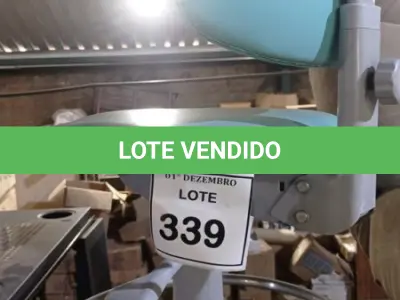 LOTE 339 - 01 CADEIRA MOCHO GIRATÓRIA. (NO ESTADO) ATENÇÃO! FAZER A VISITAÇÃO ANTES DE ARREMATAR, NÃO SABEMOS SE FUNCIONA, LEILÃO NÃO TEM GARANTIA E NEM DEVOLUÇÃO, SUJEITO A POSSÍVEIS AVARIAS VISÍVEIS/OCULTAS E/OU AUSÊNCIA DE COMPONENTES.