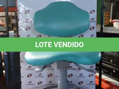 LOTE 398 - 01 CADEIRA MOCHO GIRATÓRIA. (NO ESTADO) ATENÇÃO! FAZER A VISITAÇÃO ANTES DE ARREMATAR, NÃO SABEMOS SE FUNCIONA, LEILÃO NÃO TEM GARANTIA E NEM DEVOLUÇÃO, SUJEITO A POSSÍVEIS AVARIAS VISÍVEIS/OCULTAS E/OU AUSÊNCIA DE COMPONENTES.
