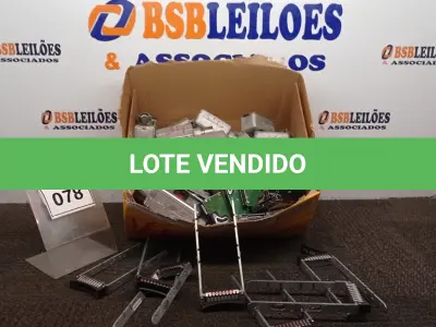 LOTE 078 - 01 LOTE COM VÁRIOS HDS E SUPORTE DE HD PRA SERVIDOR E VÁRIAS TOMADAS DE EMBUTIR MODELOS DIVERSOS. (NO ESTADO) ATENÇÃO! FAZER A VISITAÇÃO ANTES DE ARREMATAR, NÃO SABEMOS SE FUNCIONA, LEILÃO NÃO TEM GARANTIA E NEM DEVOLUÇÃO, SUJEITO A POSSÍVEIS AVARIAS VISÍVEIS/OCULTAS E/OU AUSÊNCIA DE COMPONENTES.