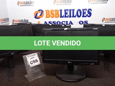 LOTE 088 - 04 MONITORES MARCA LG. (NO ESTADO) ATENÇÃO! FAZER A VISITAÇÃO ANTES DE ARREMATAR, NÃO SABEMOS SE FUNCIONA, LEILÃO NÃO TEM GARANTIA E NEM DEVOLUÇÃO, SUJEITO A POSSÍVEIS AVARIAS VISÍVEIS/OCULTAS E/OU AUSÊNCIA DE COMPONENTES.