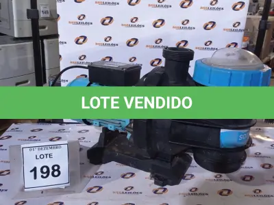 LOTE 198 - 01 MOTOR DE INDUÇÃO MONOFÁSICO. (NO ESTADO) ATENÇÃO! FAZER A VISITAÇÃO ANTES DE ARREMATAR, NÃO SABEMOS SE FUNCIONA, LEILÃO NÃO TEM GARANTIA E NEM DEVOLUÇÃO, SUJEITO A POSSÍVEIS AVARIAS VISÍVEIS/OCULTAS E/OU AUSÊNCIA DE COMPONENTES.