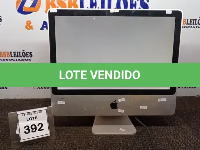 LOTE 392 - 01 IMAC APPLE. (NO ESTADO) ATENÇÃO! FAZER A VISITAÇÃO ANTES DE ARREMATAR, NÃO SABEMOS SE FUNCIONA, LEILÃO NÃO TEM GARANTIA E NEM DEVOLUÇÃO, SUJEITO A POSSÍVEIS AVARIAS VISÍVEIS/OCULTAS E/OU AUSÊNCIA DE COMPONENTES.