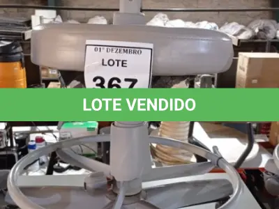 LOTE 367 - 01 CADEIRA MOCHO GIRATÓRIA. (NO ESTADO) ATENÇÃO! FAZER A VISITAÇÃO ANTES DE ARREMATAR, NÃO SABEMOS SE FUNCIONA, LEILÃO NÃO TEM GARANTIA E NEM DEVOLUÇÃO, SUJEITO A POSSÍVEIS AVARIAS VISÍVEIS/OCULTAS E/OU AUSÊNCIA DE COMPONENTES.