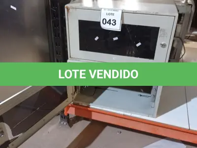 LOTE 043 - 02 MINIS RACKS DE REDE COM PORTA DE ACRÍLICO E FECHADURA. (NO ESTADO) ATENÇÃO! FAZER A VISITAÇÃO ANTES DE ARREMATAR, NÃO SABEMOS SE FUNCIONA, LEILÃO NÃO TEM GARANTIA E NEM DEVOLUÇÃO, SUJEITO A POSSÍVEIS AVARIAS VISÍVEIS/OCULTAS E/OU AUSÊNCIA DE COMPONENTES.