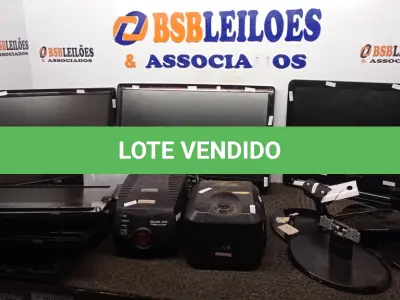 LOTE 057 - 02 ESTABILIZADORES MARCA MICROSOL E VÁRIOS MONITORES DE MARCAS E MODELOS DIVERSOS. (NO ESTADO) ATENÇÃO! FAZER A VISITAÇÃO ANTES DE ARREMATAR, NÃO SABEMOS SE FUNCIONA, LEILÃO NÃO TEM GARANTIA E NEM DEVOLUÇÃO, SUJEITO A POSSÍVEIS AVARIAS VISÍVEIS/OCULTAS E/OU AUSÊNCIA DE COMPONENTES.
