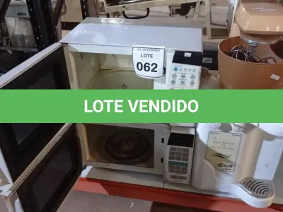 LOTE 062 - 01 BATEDEIRA MARCA ARNO, 01 PURIFICADOR DE ÁGUA MARCA SOFT E 02 MICRO-ONDAS MARCAS PANASONIC E ELECTROLUX. (NO ESTADO) ATENÇÃO! FAZER A VISITAÇÃO ANTES DE ARREMATAR, NÃO SABEMOS SE FUNCIONA, LEILÃO NÃO TEM GARANTIA E NEM DEVOLUÇÃO, SUJEITO A POSSÍVEIS AVARIAS VISÍVEIS/OCULTAS E/OU AUSÊNCIA DE COMPONENTES.