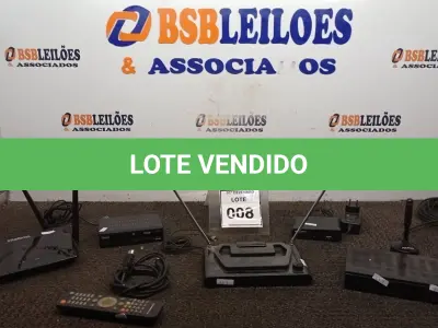 LOTE 008 - 01 ANTENA DE TV DIGITAL E 04 RECEPTORES DE TV DIGITAL DE MARCAS E MODELOS DIVERSOS. (NO ESTADO) ATENÇÃO! FAZER A VISITAÇÃO ANTES DE ARREMATAR, NÃO SABEMOS SE FUNCIONA, LEILÃO NÃO TEM GARANTIA E NEM DEVOLUÇÃO, SUJEITO A POSSÍVEIS AVARIAS VISÍVEIS/OCULTAS E/OU AUSÊNCIA DE COMPONENTES.
