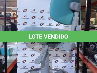 LOTE 348 - 01 CADEIRA MOCHO GIRATÓRIA. (NO ESTADO) ATENÇÃO! FAZER A VISITAÇÃO ANTES DE ARREMATAR, NÃO SABEMOS SE FUNCIONA, LEILÃO NÃO TEM GARANTIA E NEM DEVOLUÇÃO, SUJEITO A POSSÍVEIS AVARIAS VISÍVEIS/OCULTAS E/OU AUSÊNCIA DE COMPONENTES.