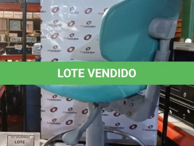 LOTE 398 - 01 CADEIRA MOCHO GIRATÓRIA. (NO ESTADO) ATENÇÃO! FAZER A VISITAÇÃO ANTES DE ARREMATAR, NÃO SABEMOS SE FUNCIONA, LEILÃO NÃO TEM GARANTIA E NEM DEVOLUÇÃO, SUJEITO A POSSÍVEIS AVARIAS VISÍVEIS/OCULTAS E/OU AUSÊNCIA DE COMPONENTES.