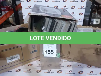 LOTE 155 - 01 LOTE COM GRANDE QUANTIDADE DE DVDS E CDS. (NO ESTADO) ATENÇÃO! FAZER A VISITAÇÃO ANTES DE ARREMATAR, NÃO SABEMOS SE FUNCIONA, LEILÃO NÃO TEM GARANTIA E NEM DEVOLUÇÃO, SUJEITO A POSSÍVEIS AVARIAS VISÍVEIS/OCULTAS E/OU AUSÊNCIA DE COMPONENTES.
